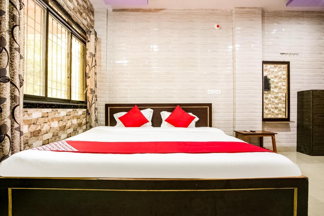 Oyo 63030 Mhatre Farm & Resort Chinchani Eksteriør bilde
